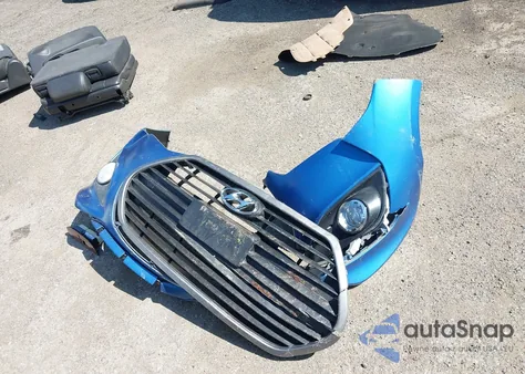 2016 Hyundai Veloster Turbo z USA, uszkodzony, nr VIN KMHTC6AE2GU251621